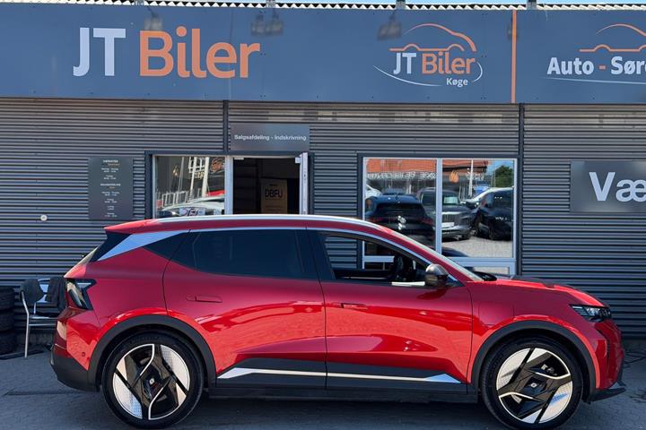 Rød Renault Scenic E-Tech fra 2024
