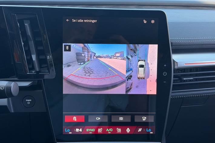 Rød Renault Scenic E-Tech fra 2024