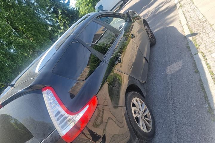 Sort Renault Grand Scénic fra 2014