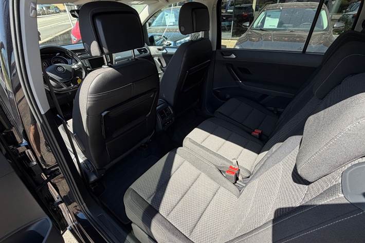 Sort VW Touran fra 2017