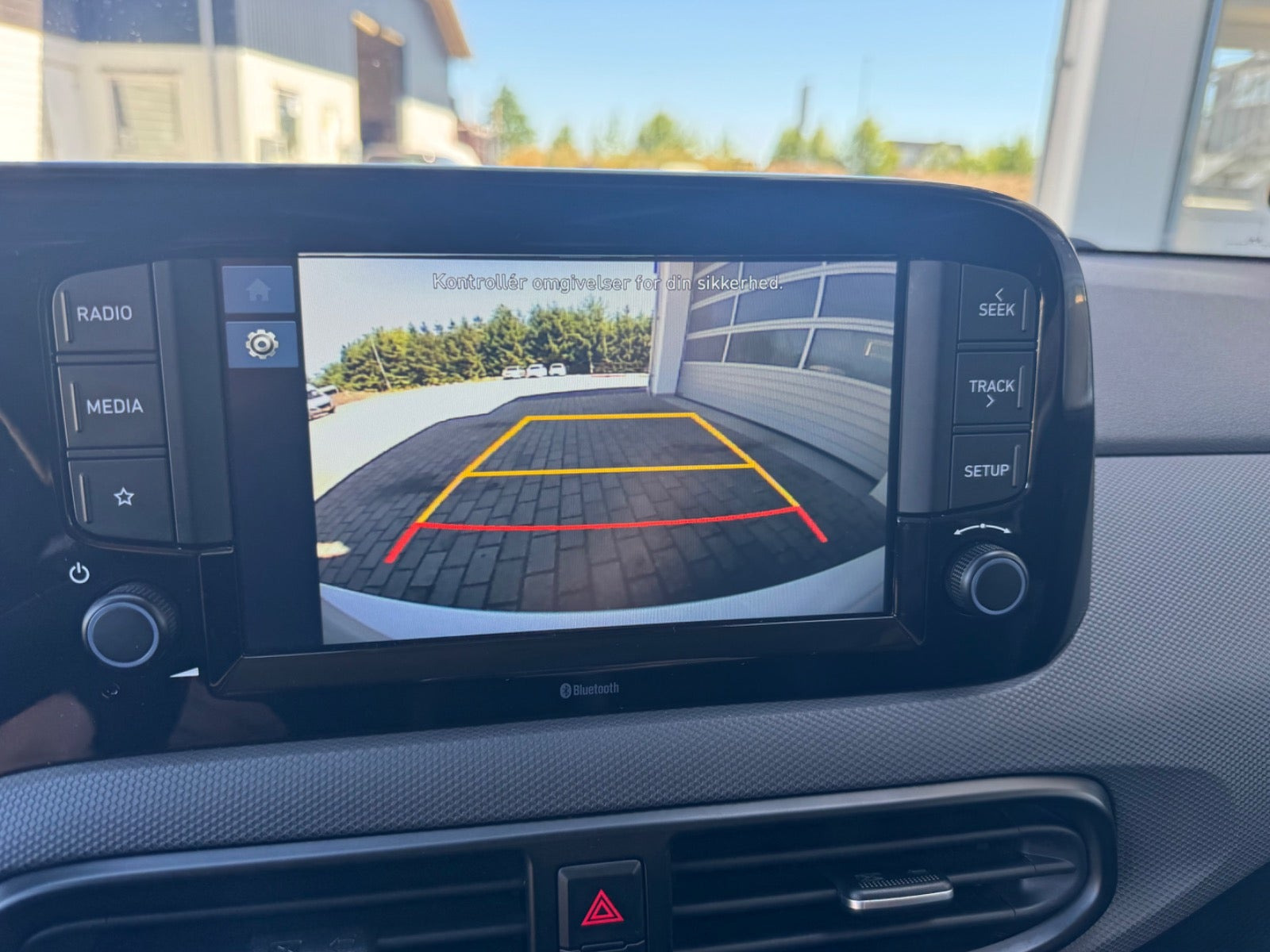 Hvid Hyundai i10 fra 2022