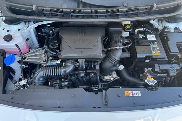 Hvid Hyundai i10 fra 2022