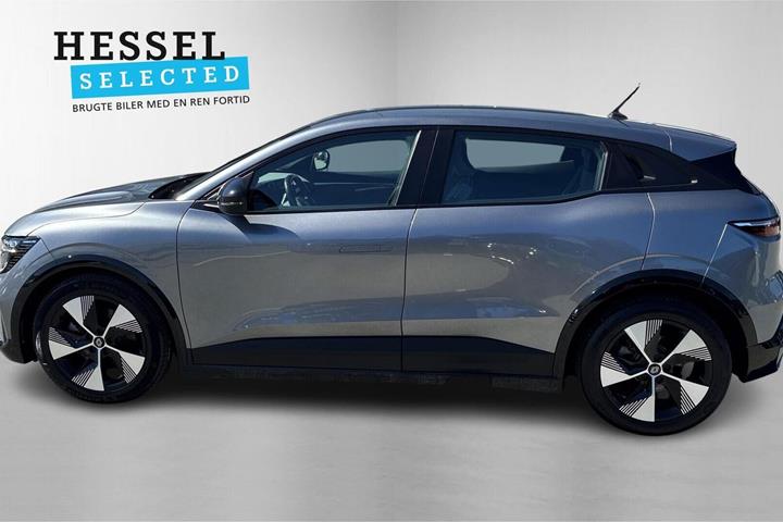 Grå Renault Megane E-Tech fra 2023