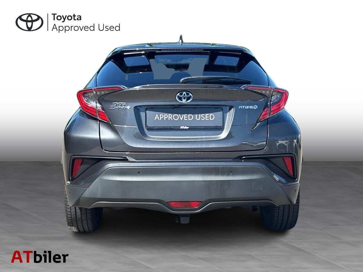 Sort Toyota C-HR fra 2019