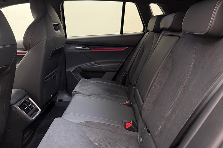 Sort Skoda Elroq fra 2025