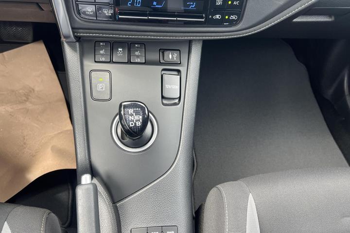 Bronze Toyota Auris fra 2017