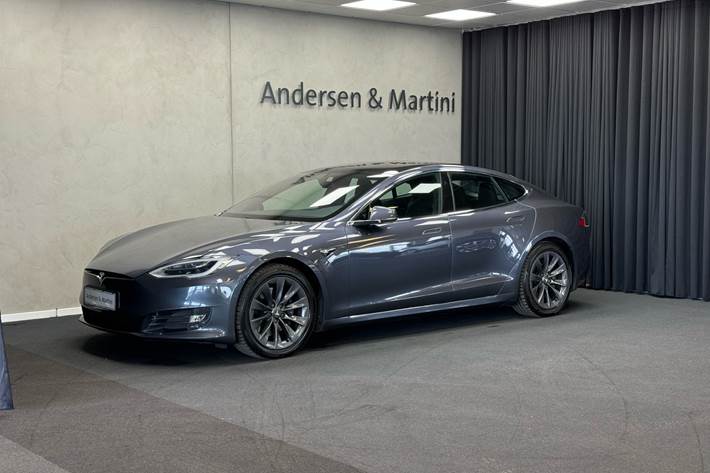 Grå Tesla Model S fra 2019