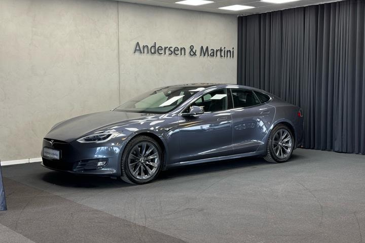 Grå Tesla Model S fra 2019
