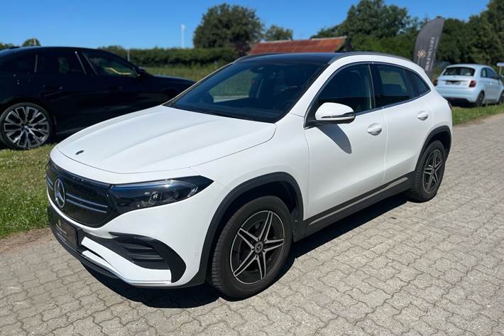 Hvid Mercedes EQA 250 fra 2023