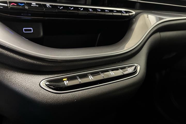 Hvid Fiat 500e fra 2023