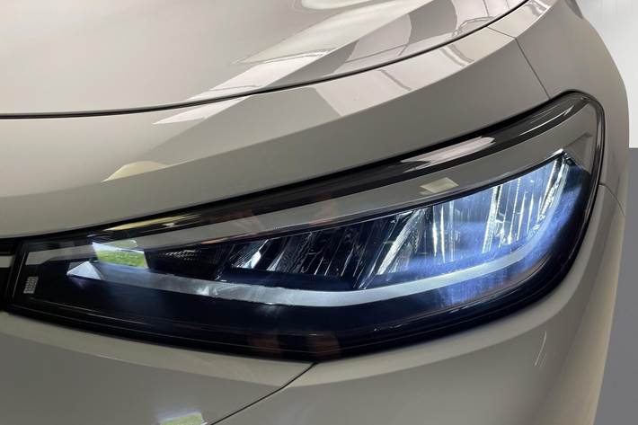 Hvid VW ID.4 fra 2023