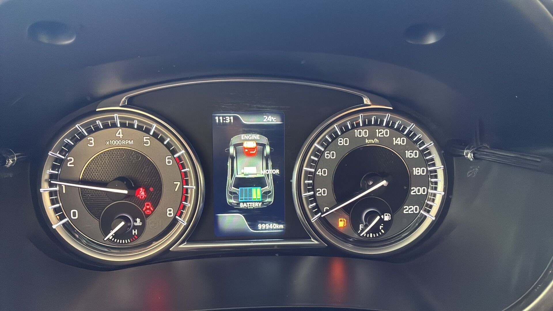 Rød Suzuki Vitara fra 2023