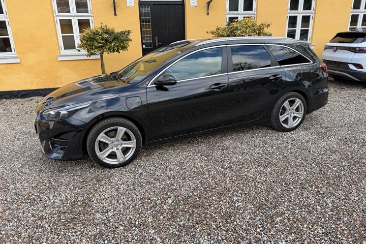 Sort Kia Ceed fra 2022