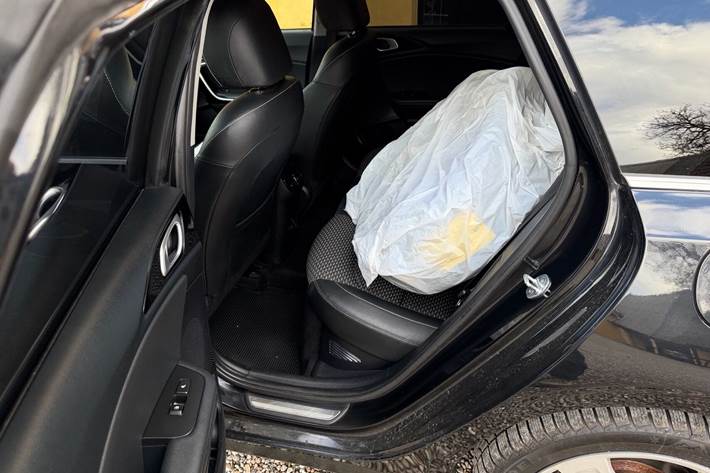 Sort Kia Ceed fra 2022