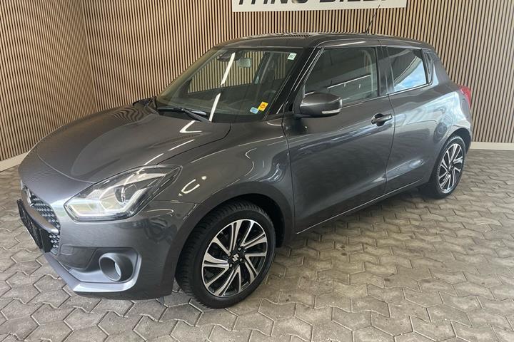 Brun Suzuki Swift fra 2021 set udefra