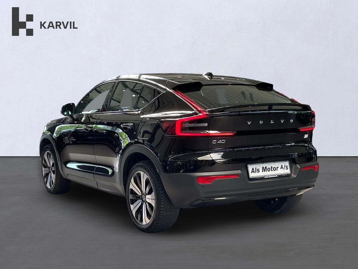 Sort Volvo C40 fra 2023