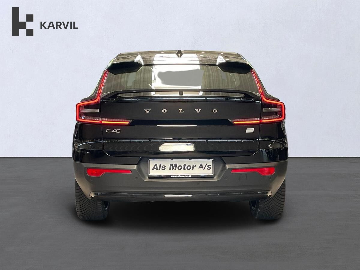 Sort Volvo C40 fra 2023