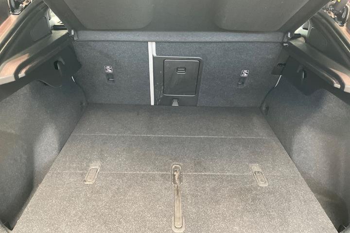 Sort Volvo C40 fra 2023