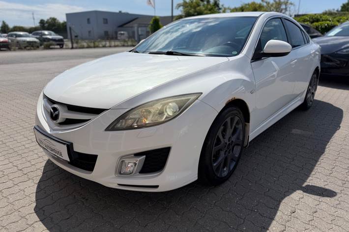Hvid Mazda 6 fra 2009