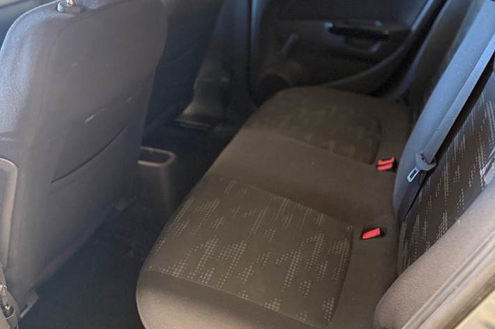 Grå Opel Corsa fra 2011