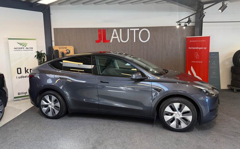 Tesla Model Y RWD