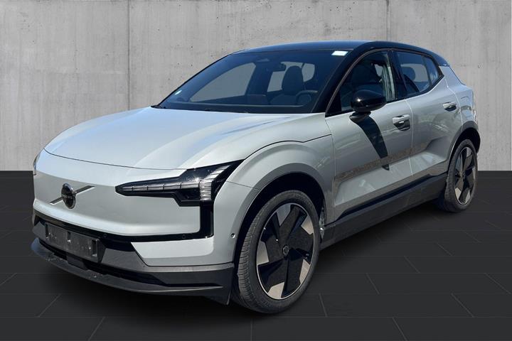 Grå Volvo EX30 fra 2025 set udefra