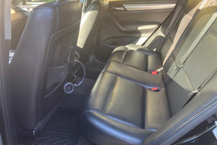 Sort BMW X3 fra 2016