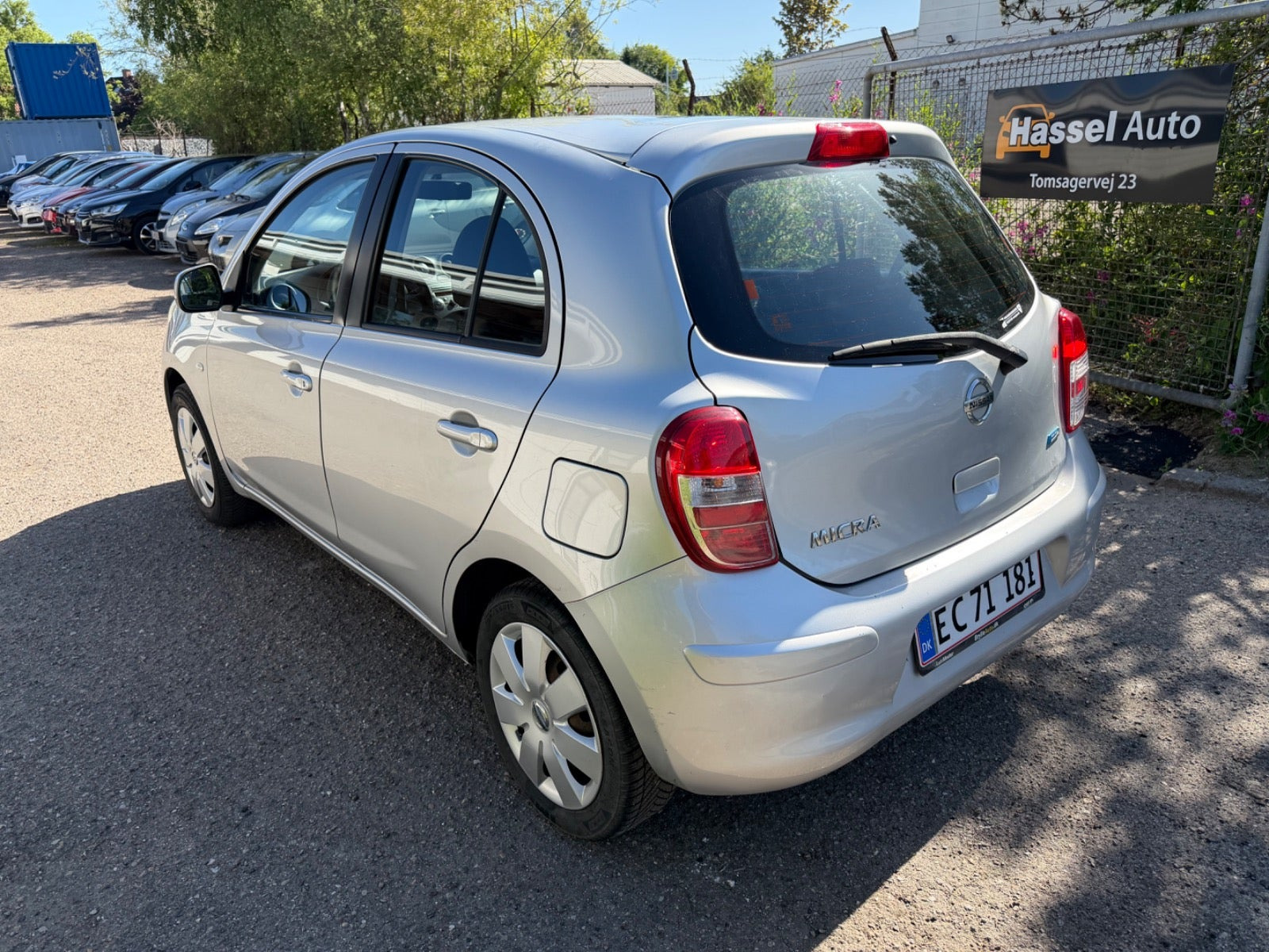 Grøn Nissan Micra fra 2011