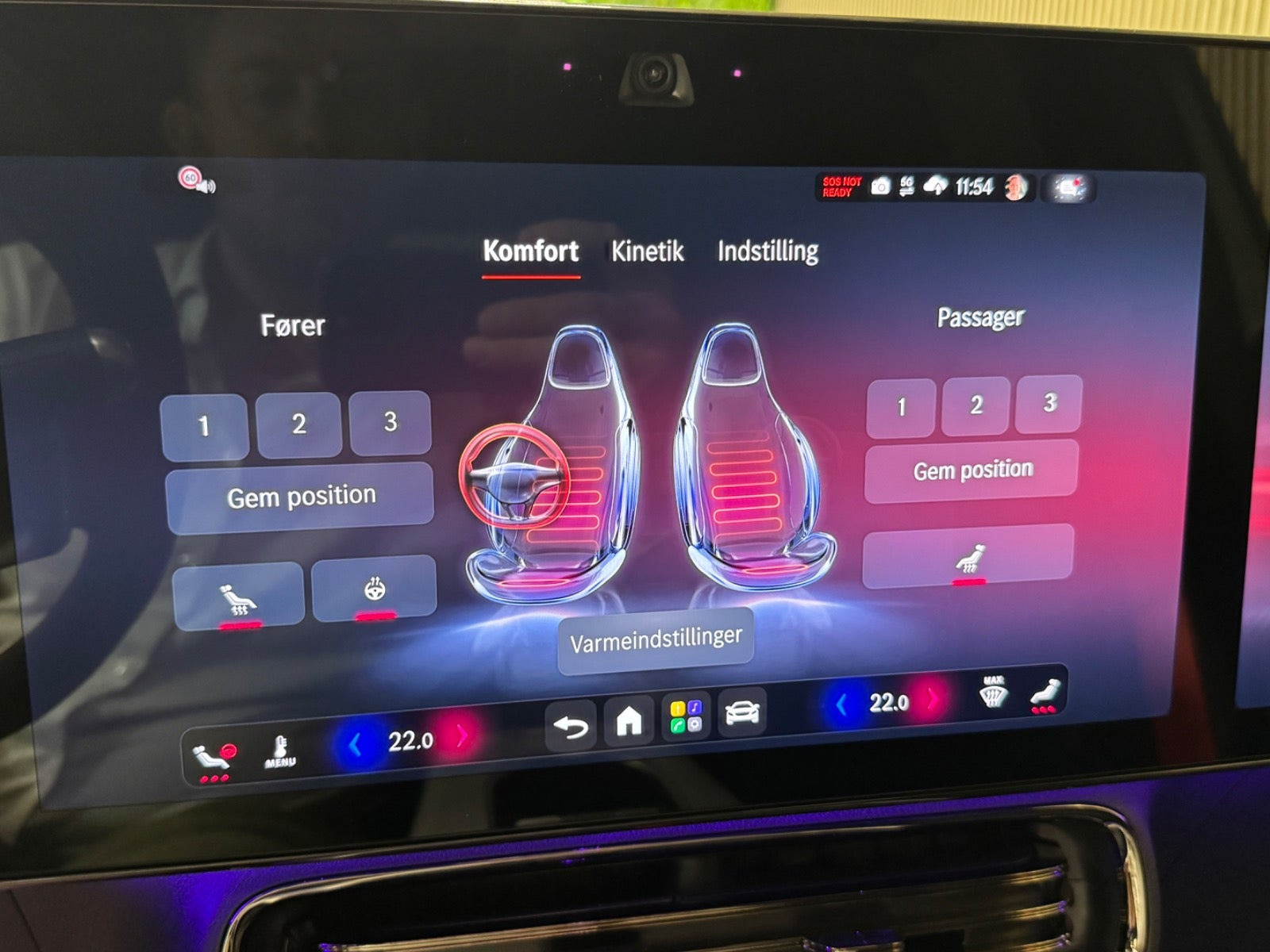 Grå Mercedes GLB250+ fra 2026