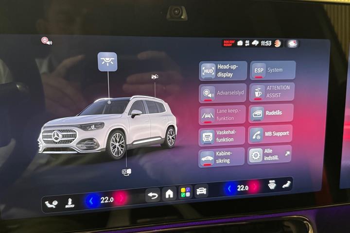 Grå Mercedes GLB250+ fra 2026