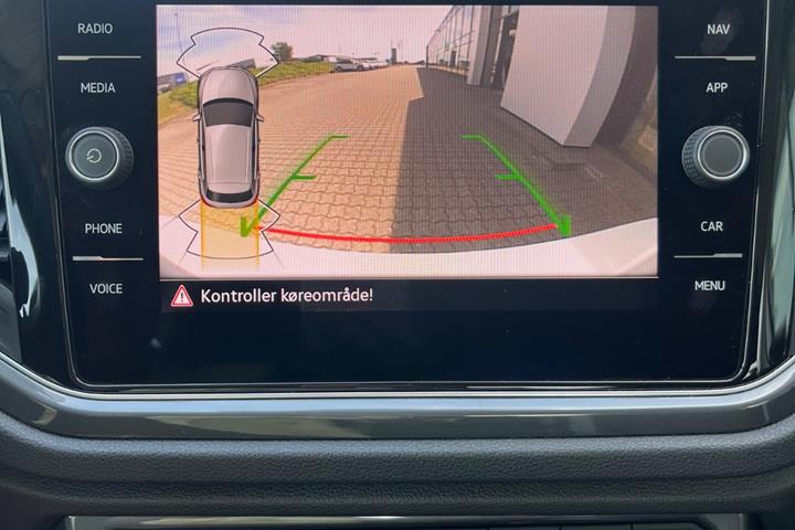 Hvid VW T-Roc fra 2022