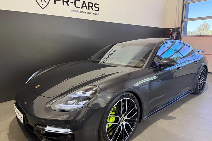 undefined Porsche Panamera Turbo S fra 2021
