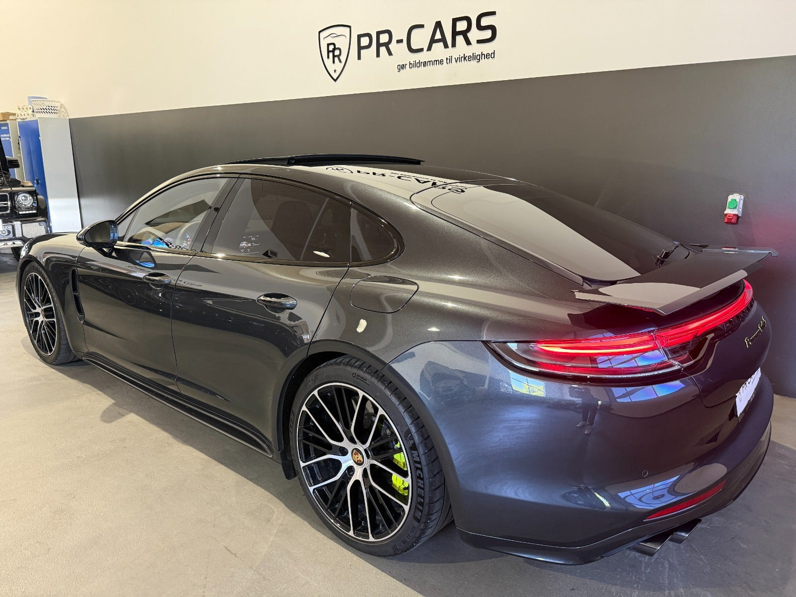 undefined Porsche Panamera Turbo S fra 2021
