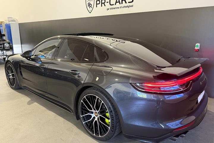 undefined Porsche Panamera Turbo S fra 2021
