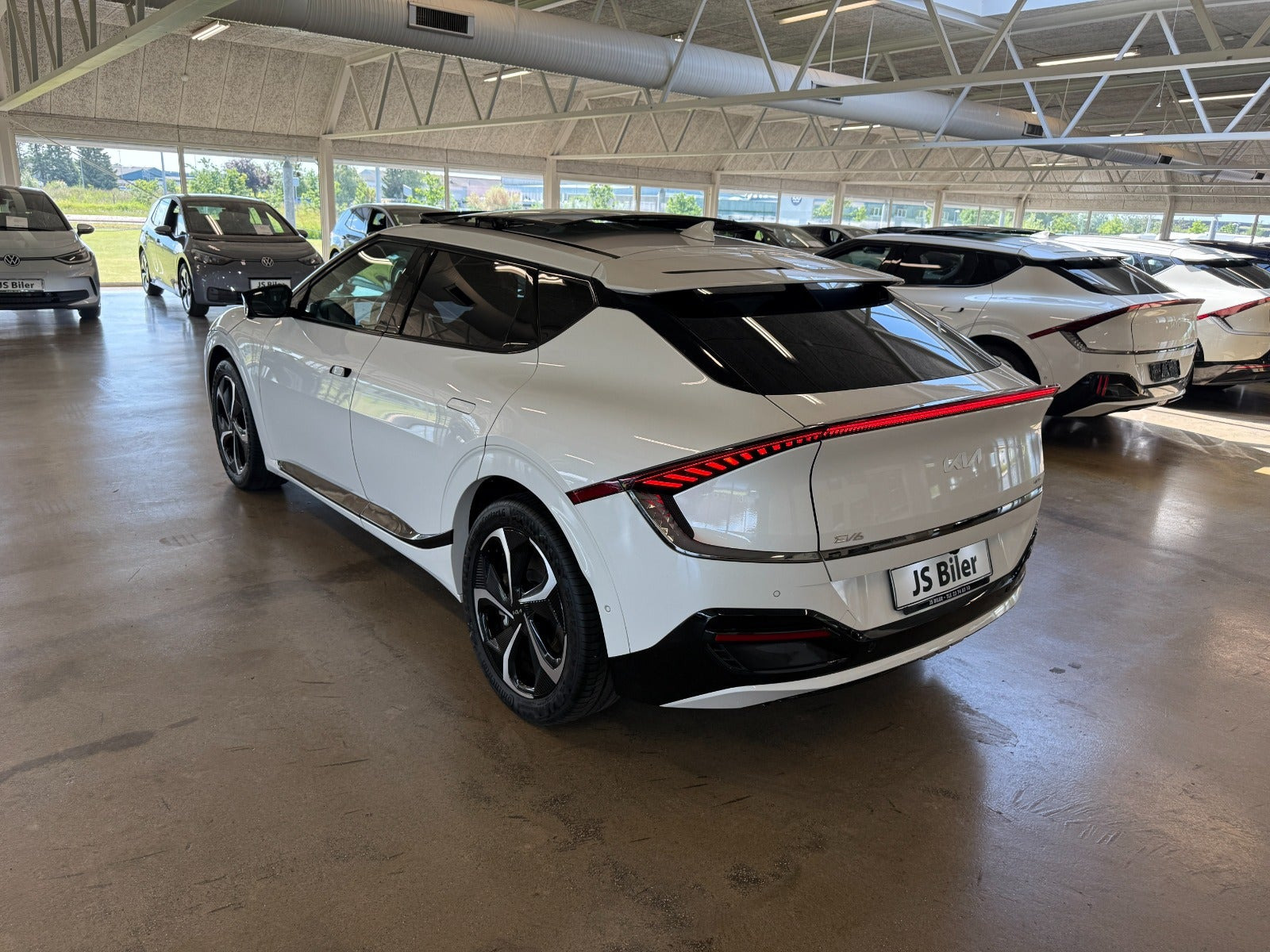 Hvid Kia EV6 fra 2024