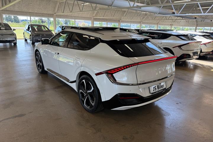 Hvid Kia EV6 fra 2024