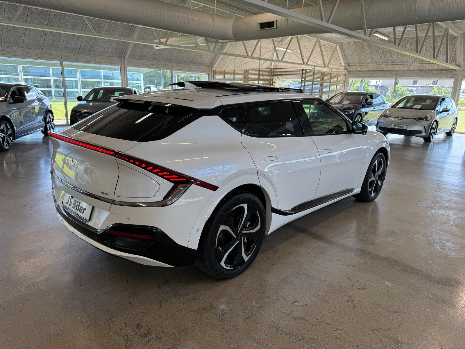 Hvid Kia EV6 fra 2024