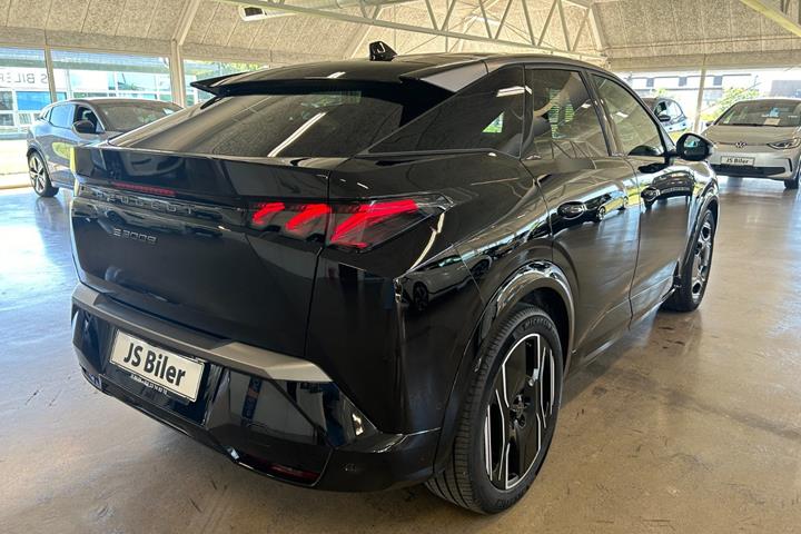 Sort Peugeot e-3008 fra 2024