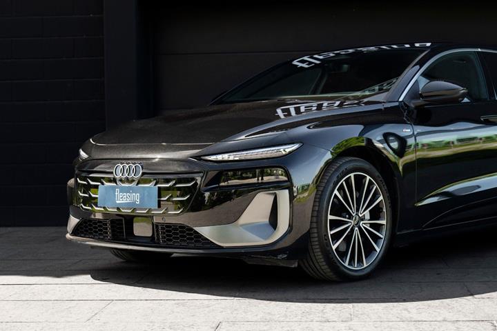 Sort Audi A6 e-tron fra 2025