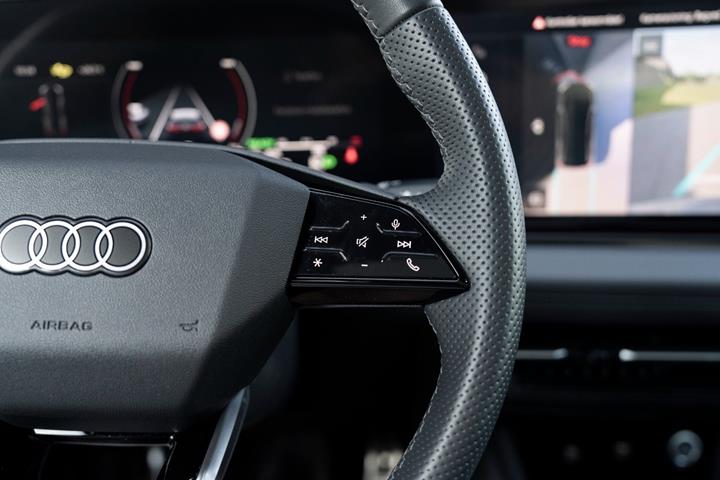Sort Audi A6 e-tron fra 2025