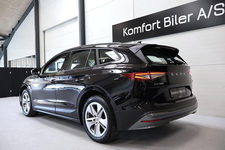 Sort Skoda Enyaq fra 2023