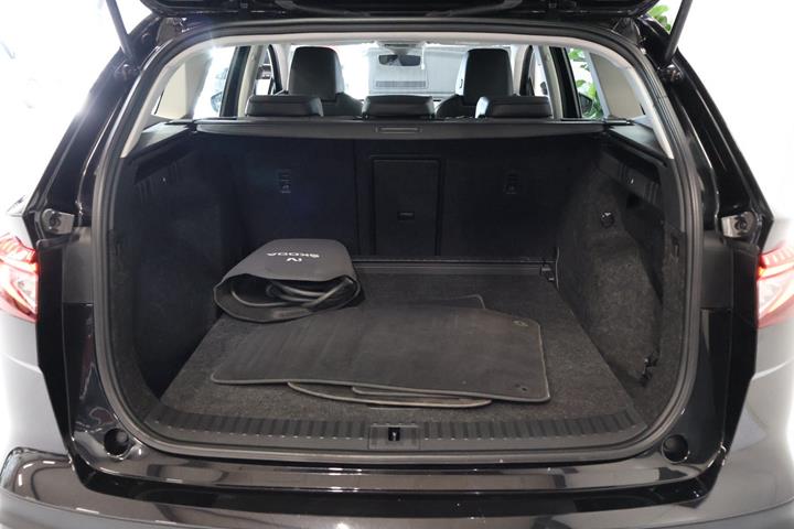Sort Skoda Enyaq fra 2023