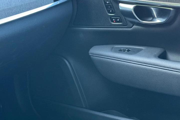 Sort Volvo V90 fra 2021