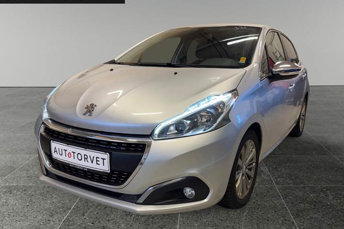 Sølv Peugeot 208 fra 2016