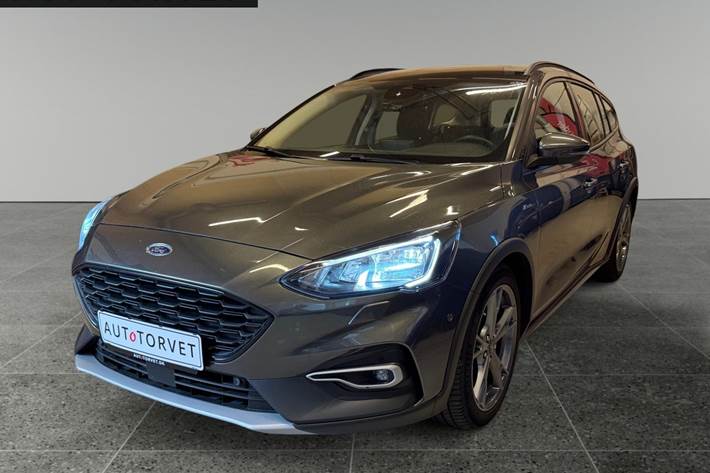 Grå Ford Focus fra 2020 set udefra