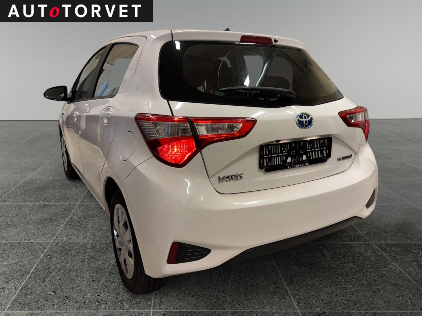 Hvid Toyota Yaris fra 2017