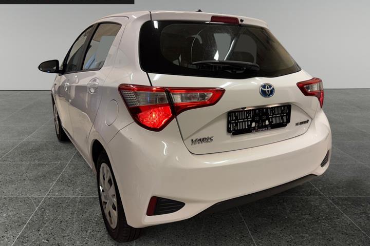 Hvid Toyota Yaris fra 2017