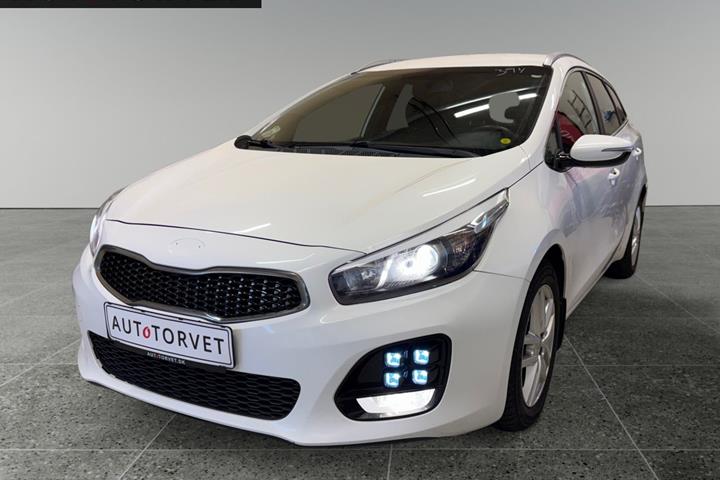 Hvid Kia Ceed fra 2018 set udefra