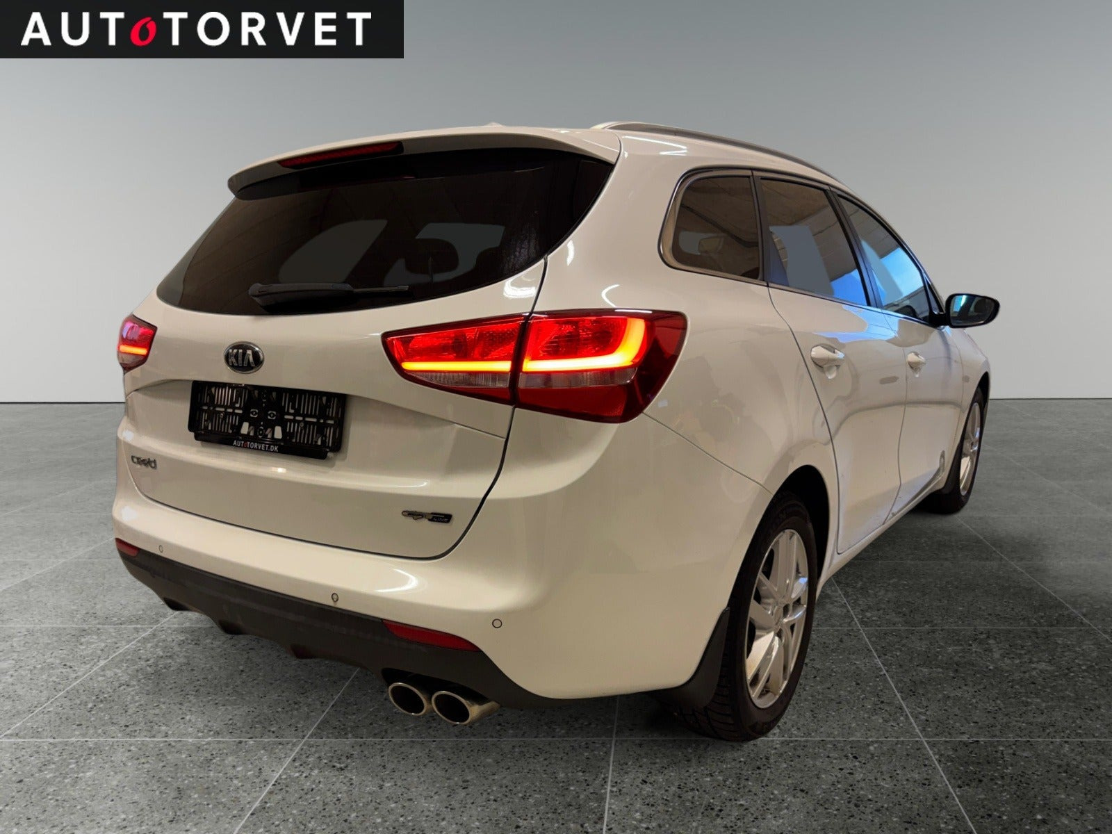 Hvid Kia Ceed fra 2018