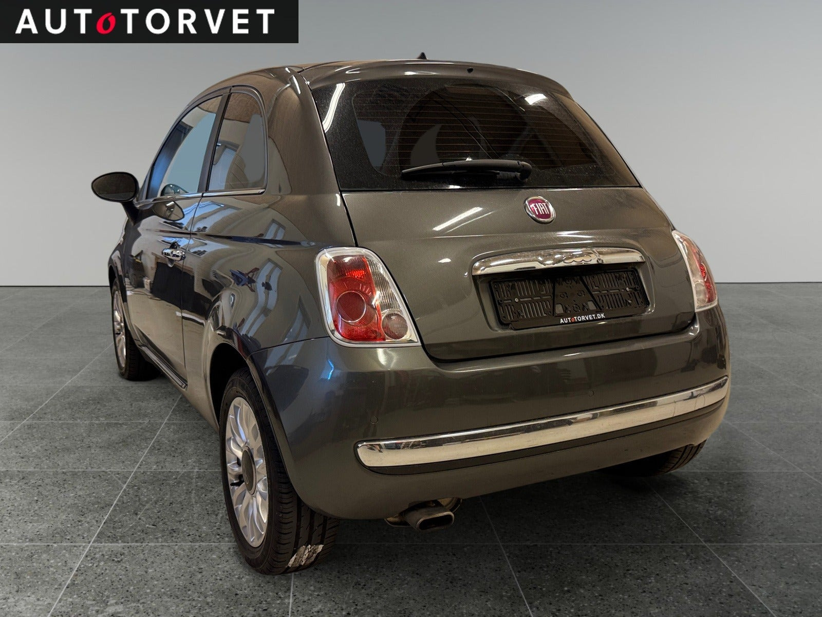 Grå Fiat 500 fra 2008